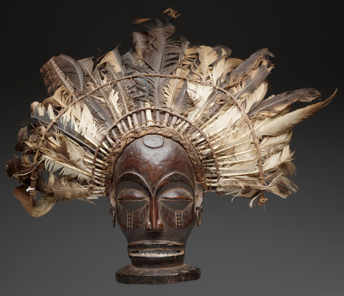 Chokwe Chihongo mask